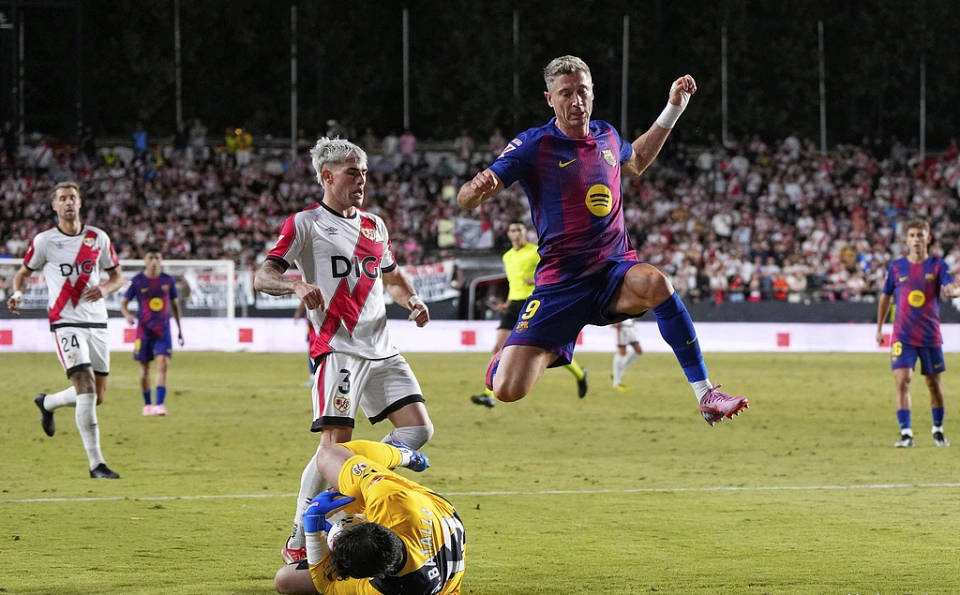 代表球队出, 因为皇马在 代表球队出, 因为皇马在