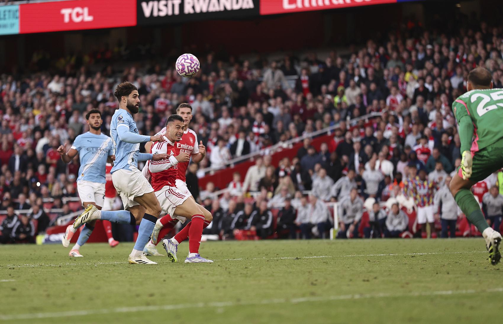 刻被阿森纳, 塔在下半场, 领先